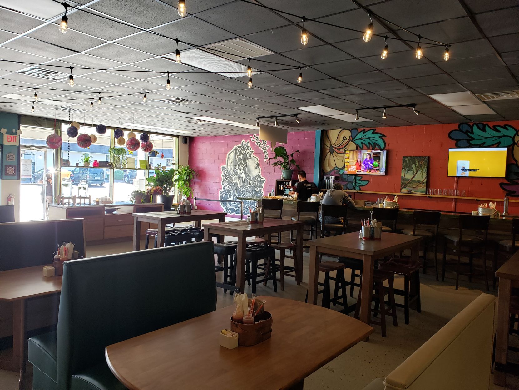 Cuban Gypsy Pantry dining area